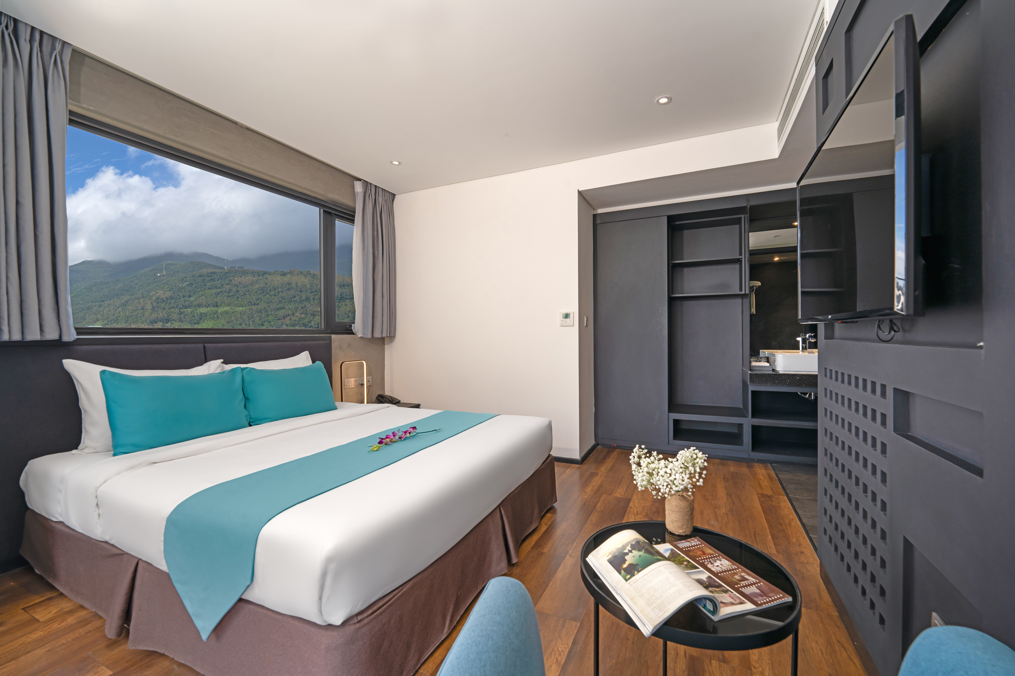 Deluxe Double City view (4)