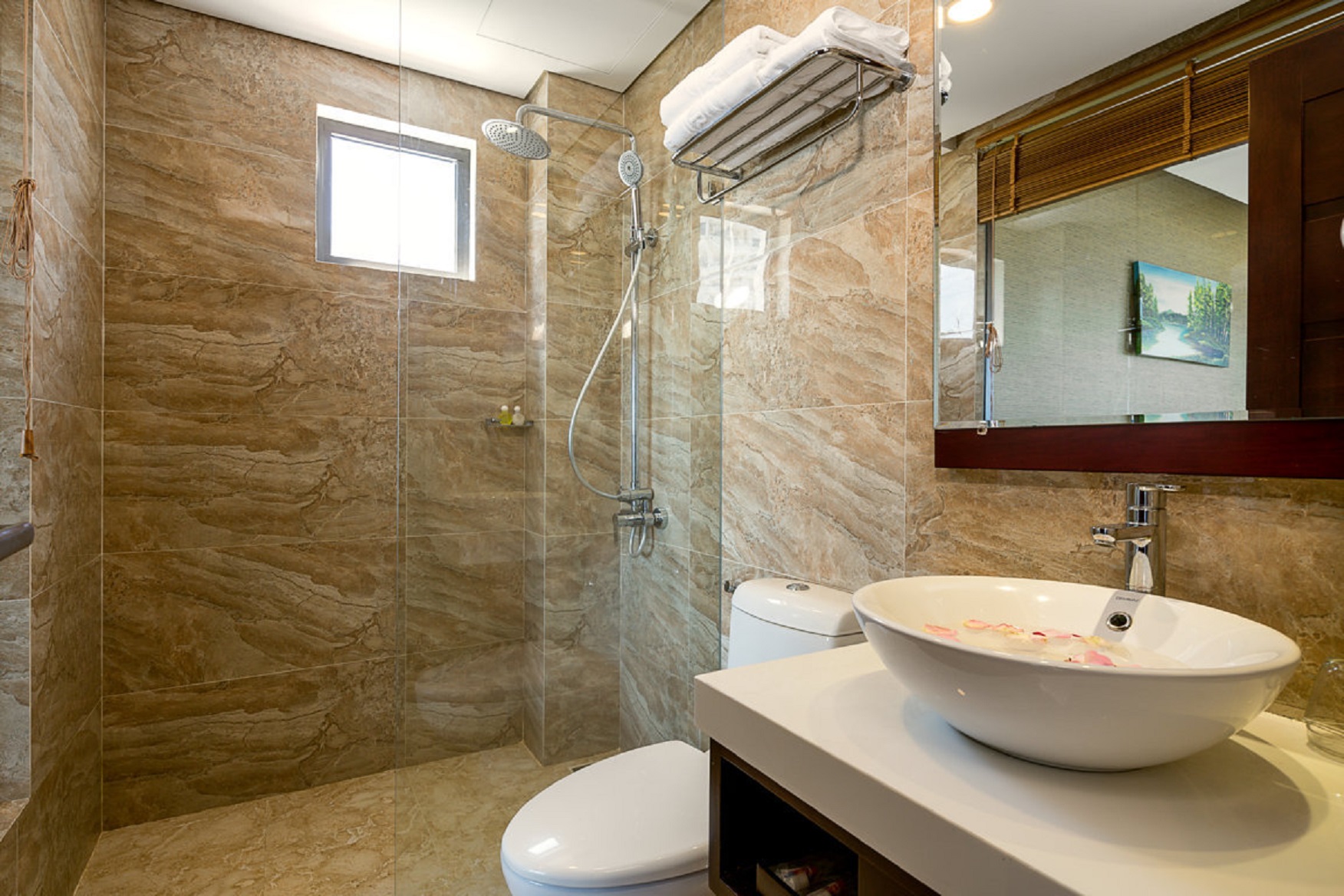 FamilyCityViewBathroom