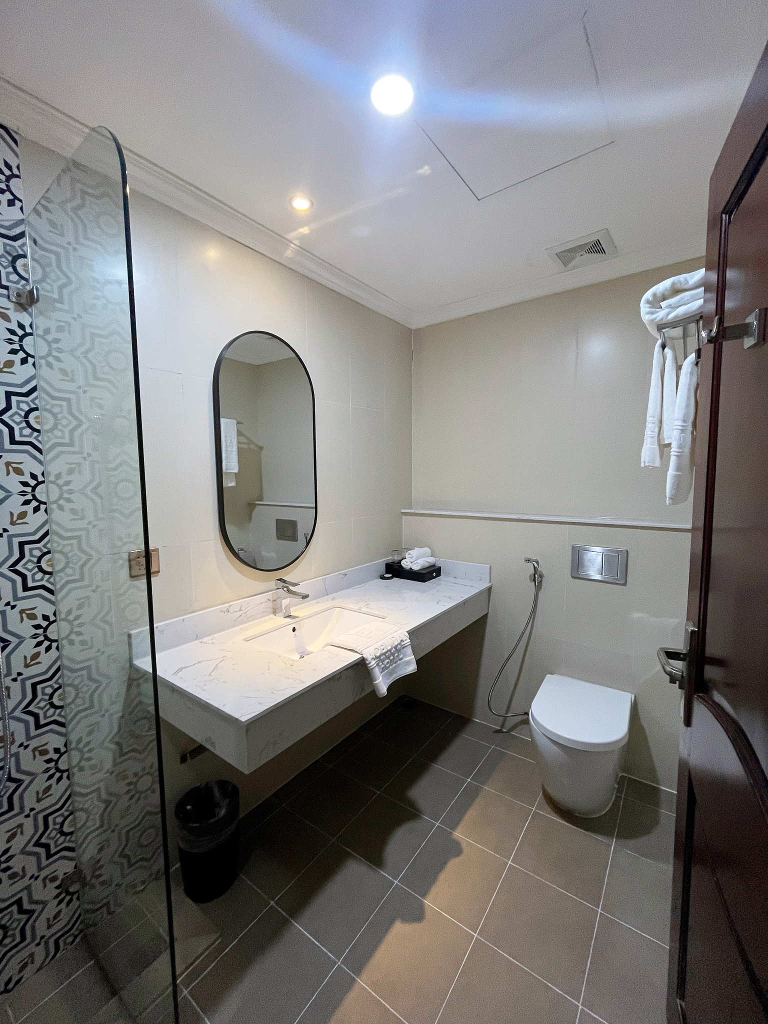 TRIP 3 - TOILET